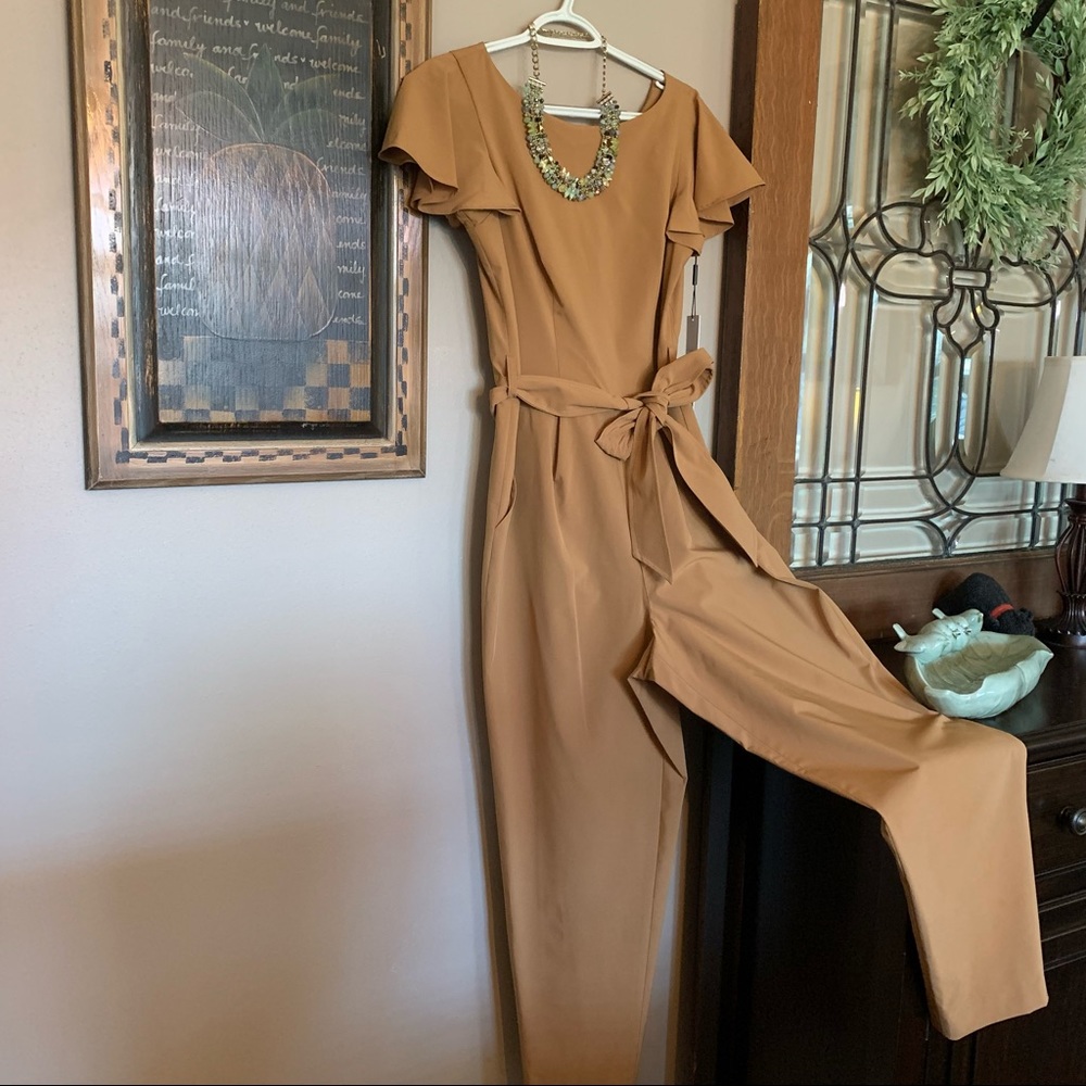 Cute jumpsuit !